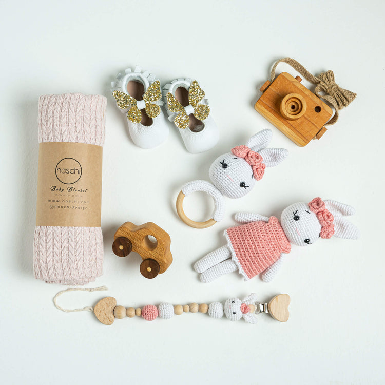 Aria Organic Baby Girl Gift Box - 7 Pieces