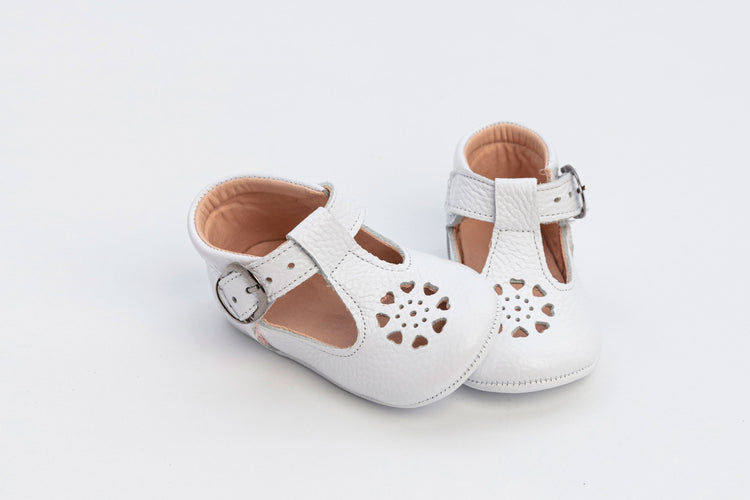 Weiße Baby Kayla Schuhe mit T-Steg